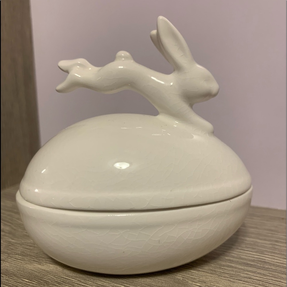 Beautiful Norcrest White Covered Bunny Rabbit Trinket Dish Crafted in Japan